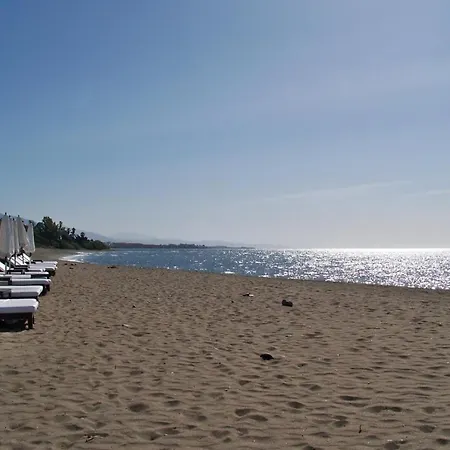 Pepe Vista Al Mar * 埃斯特波纳