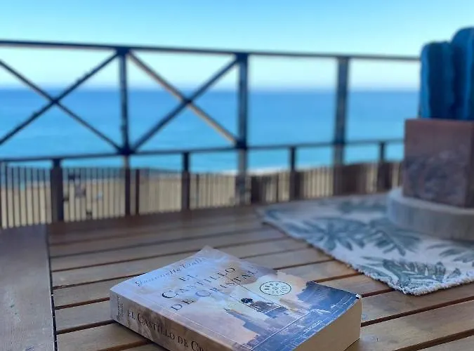 Pepe Vista Al Mar 埃斯特波纳