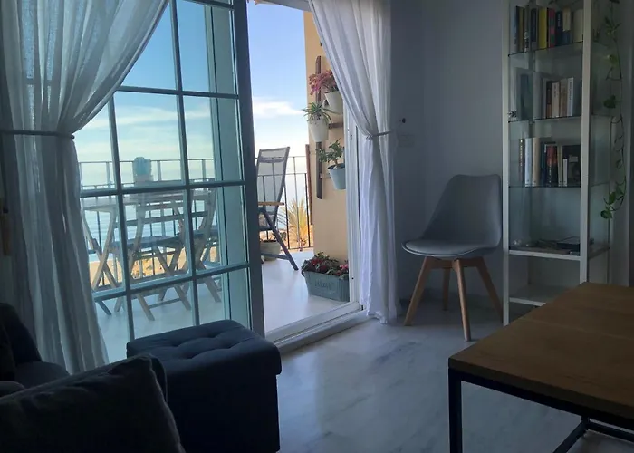 Pepe Vista Al Mar 埃斯特波纳