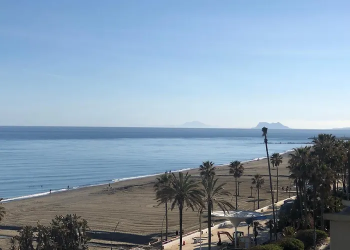 Pepe Vista Al Mar * 埃斯特波纳