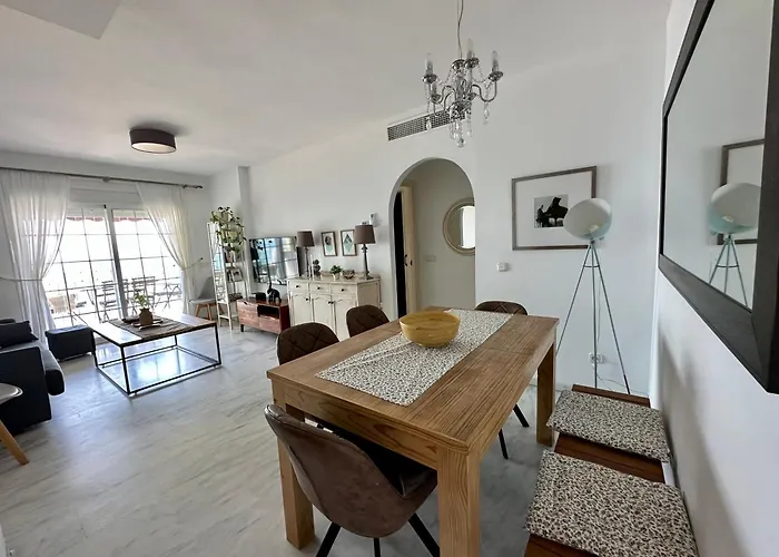 公寓 Pepe Vista Al Mar 埃斯特波纳