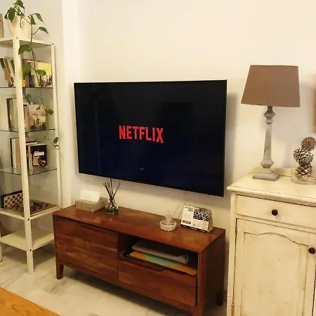 Pepe Vista Al Mar Estepona